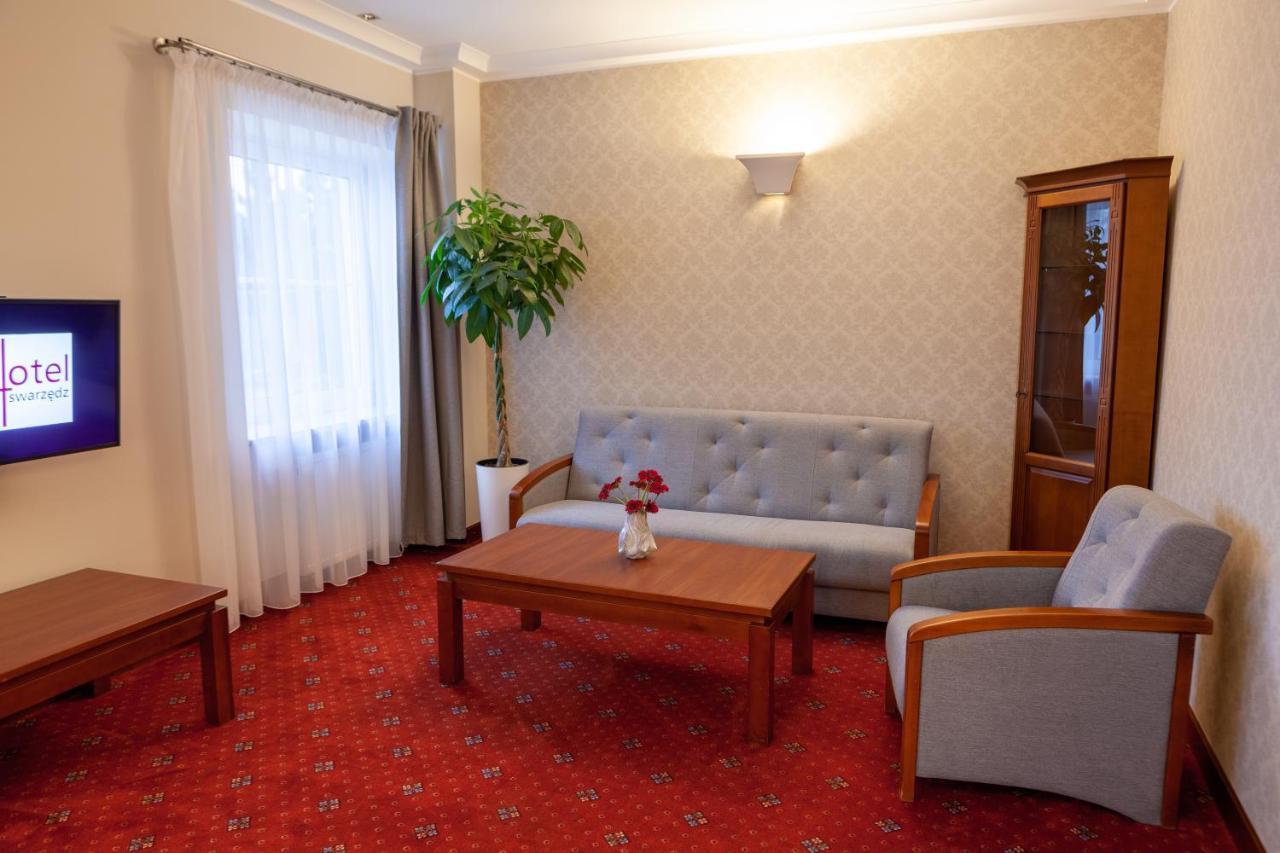 Eurohotel Сважендз Екстериор снимка