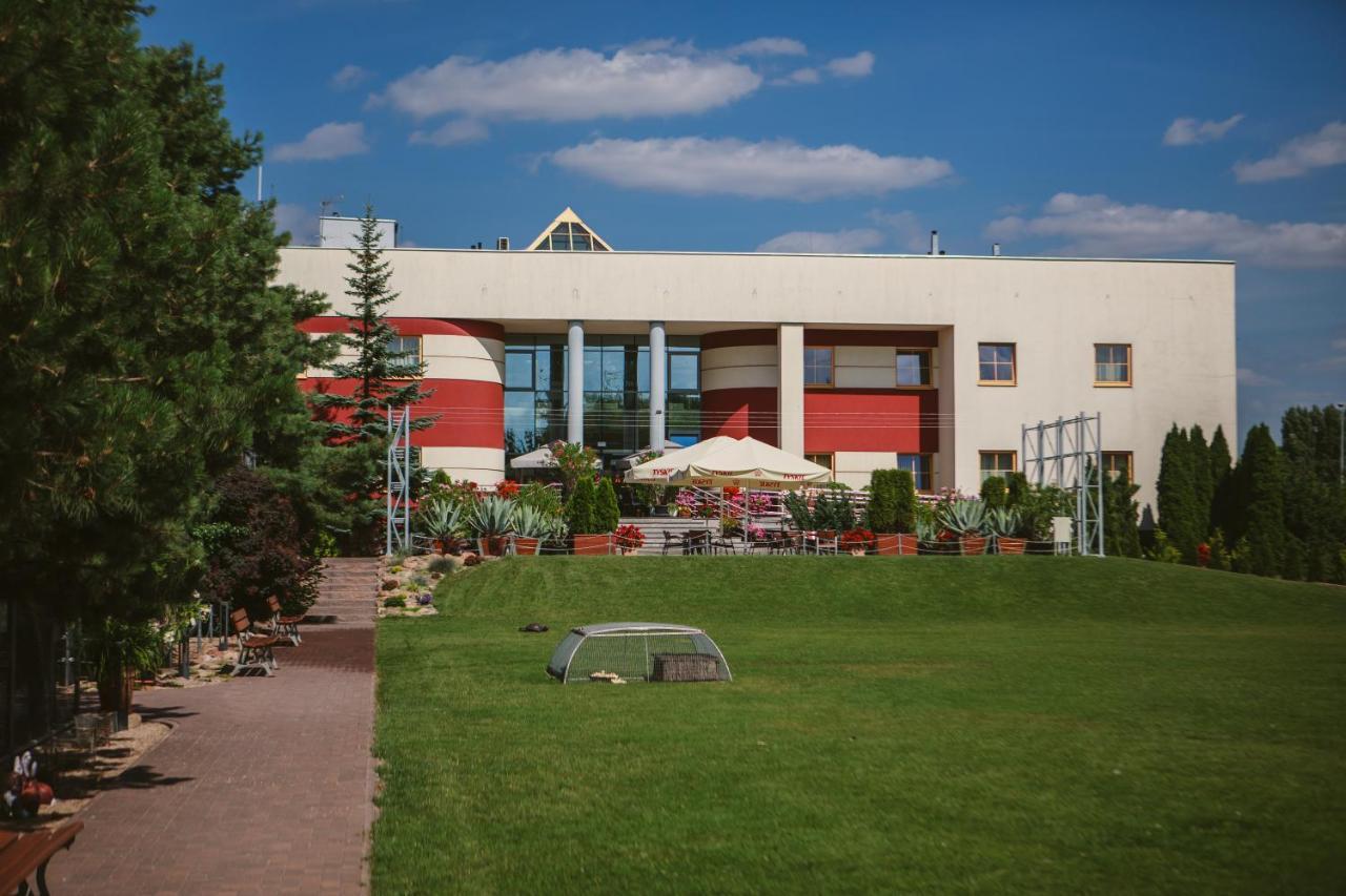 Eurohotel Сважендз Екстериор снимка