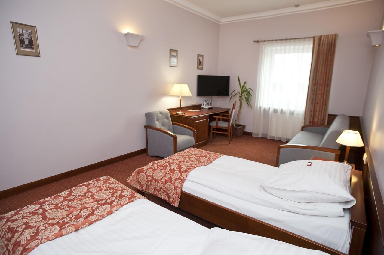 Eurohotel Сважендз Екстериор снимка